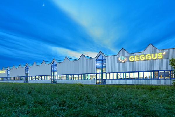 WAREHOUSE & DISTRIBUTION CENTRE ENTRANCE MATTING: Our Warehouse and Distribution Centre Entrance Matting Systems provide the perfect solution for intensely trafficked areas.